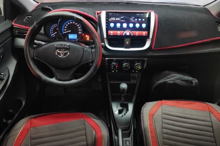 Used Toyota YARiS L Zhi Xuan 2016 Revised 1.5E CVT Charming Edition Center Console