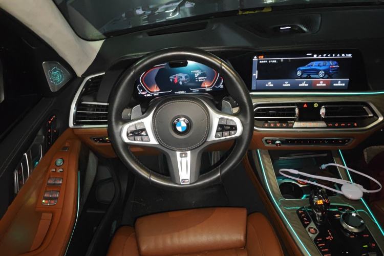 Used BMW X7 2022 xDrive40i Executive M Sport Package Steering Wheel