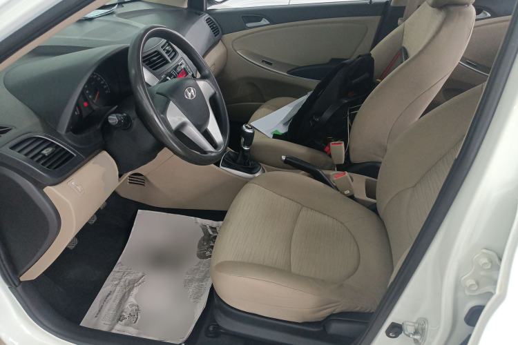 Used Hyundai Verna (older generation) 2014 1.4L Manual Smart GLS Trim
