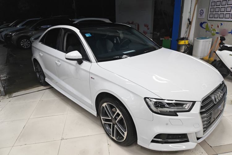 Used Audi A3 2020 Limousine 35 TFSI Sporty Version China VI Front Right 45 Deg