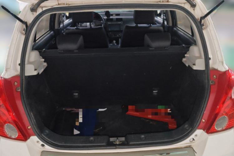 Used Suzuki Swift 2013 1.5L Automatic Standard Edition Trunk