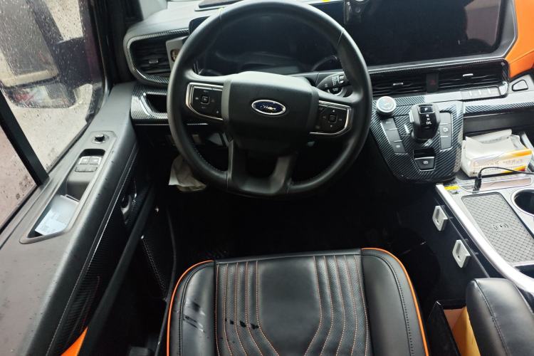 Used Ford Transit 2023 2.0T Diesel Automatic Commercial & Travel Version Mid-axle Low-roof Design 7/8/9-Seater