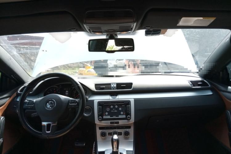 Used Volkswagen FAW-Volkswagen CC 2015 2.0 TSI Luxury Model Center Console