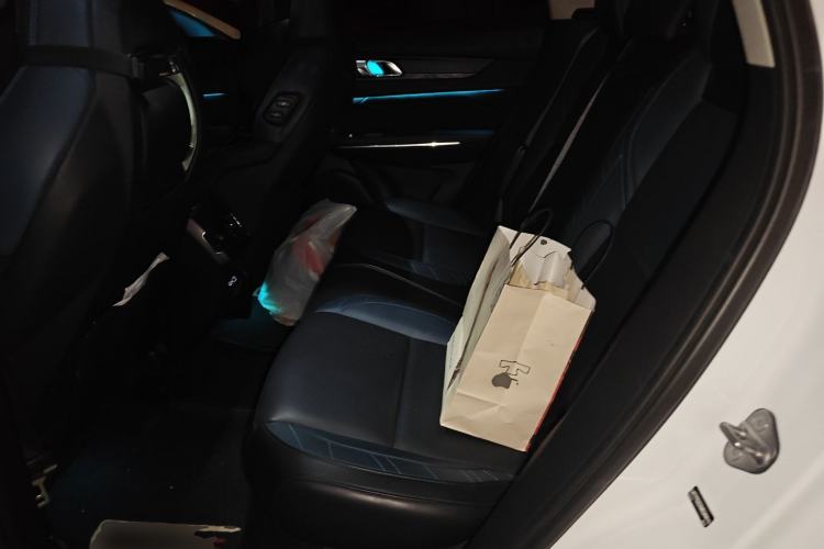 Used Lynk & Co 05 2022 2.0T Two-Wheel Drive Shine Halo
