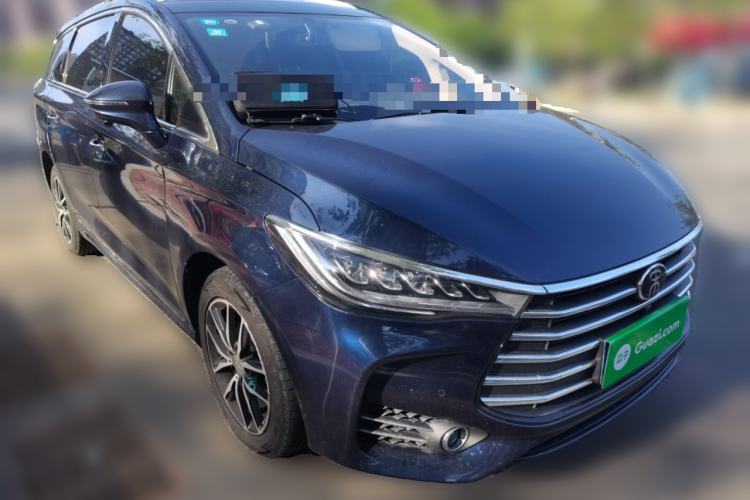 Used BYD Song MAX 2018 1.5T Automatic Smart Connect Elite Model with 6 Seats
