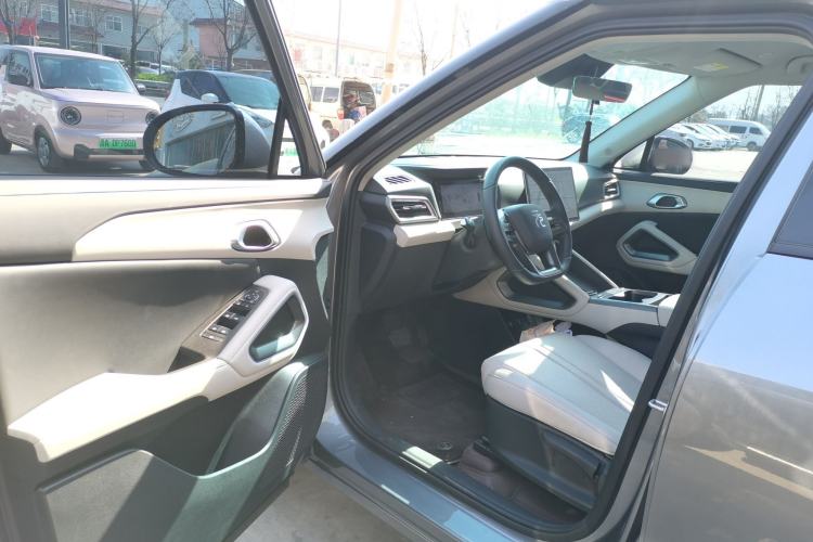 Used BYD Yuan UP 2025 Intelligent Driving Version 401 KM Dynamic Edition
