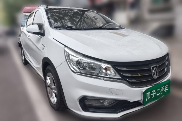 Used Baojun 310 2017 1.5L Manual Fashion Model Front Right 45 Deg