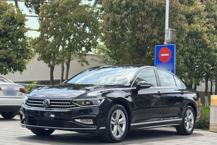 Used Volkswagen Magotan 2023 2 Million Units Limited-Edition 280TSI DSG Comfort Version