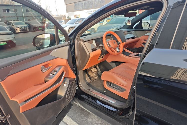 Used BYD Tang L 2025 DM 215KM LiDAR Flagship Model