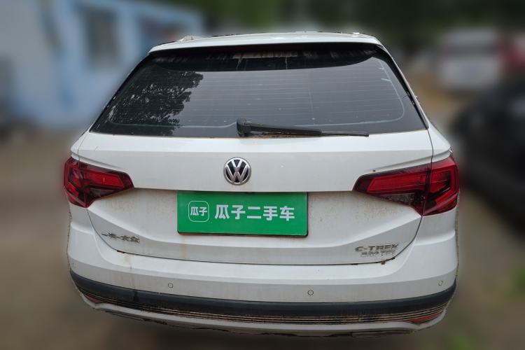 Used Volkswagen C-TREK 2017 230TSI DSG Comfort Version
