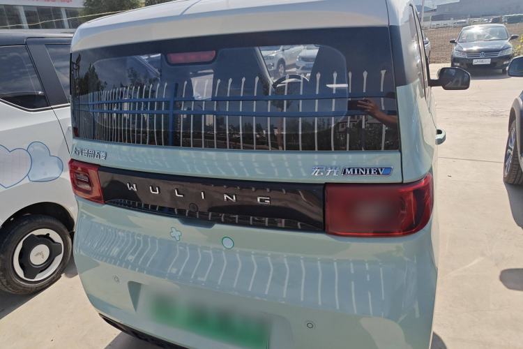 Used Wuling Hongguang MINIEV 2022 Macaron Premium Model – Lithium Iron Phosphate