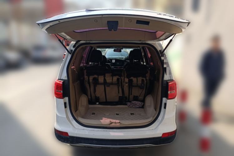 Used Baojun 730 2016 Revised 1.5L Manual Standard Version 7 Seats China V Emission Standard
