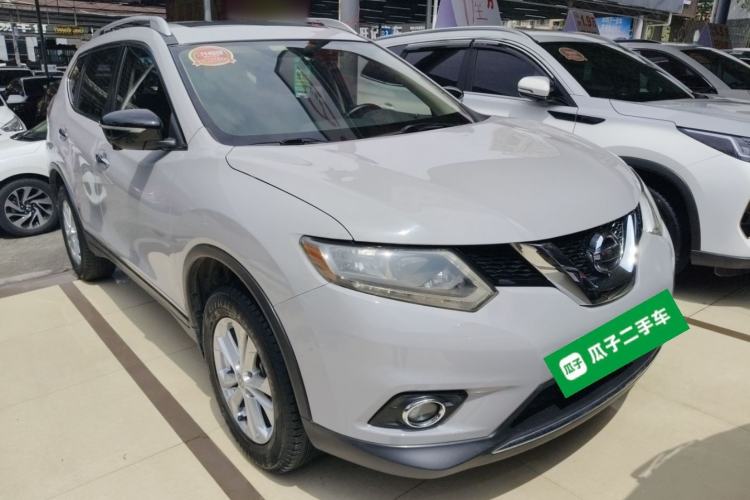 Used Nissan X-Trail 2015 2.0L CVT Comfort MAX Edition 2WD Exterior 1