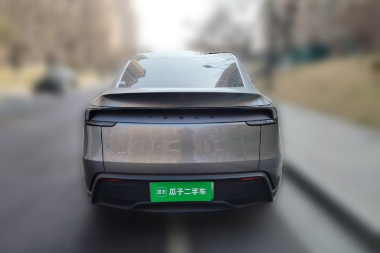 Used Tesla Model Y 2025 Rear-Wheel-Drive Version