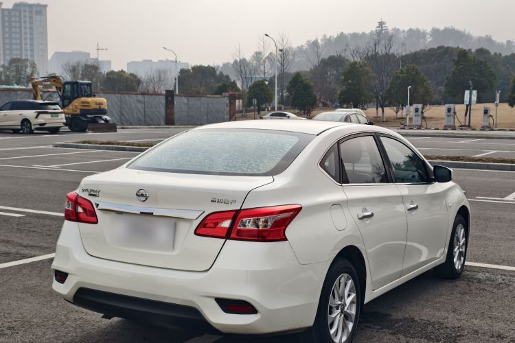 Used Nissan Sylphy 2021 Classic 1.6XL CVT Luxury Edition Exterior 7