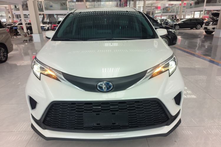 Used Toyota Granvia 2023 2.5L Hybrid Comfort Edition