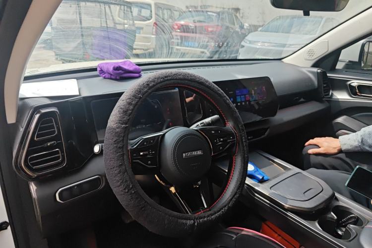 Used Haval Fierce Dragon 2023 1.5L 110KM Lingdong Edition Center Console