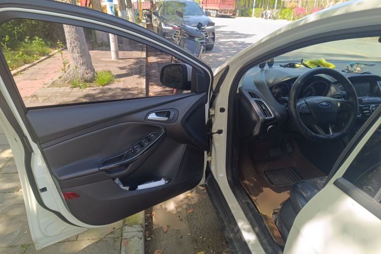 Used Ford Focus 2017 Sedan 1.6L Automatic Fashion Edition Smart Drive Version