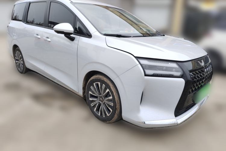 Used Wuling Wuling Starlight 730 2025 Model Plug-in Hybrid 125km Luxury Edition
