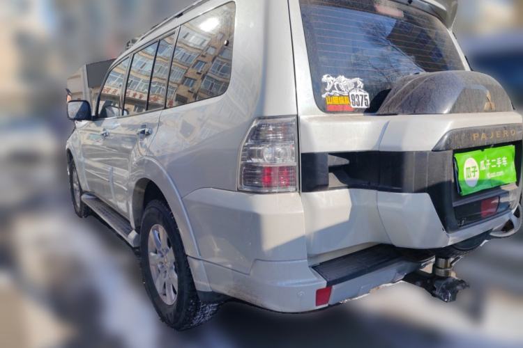 Used Mitsubishi Pajero (Import) 2020 3.0L Automatic Standard Edition
