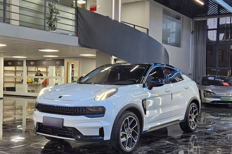 Used Lynk & Co 05 2020 2.0TD Two-Wheel Drive Shine Halo