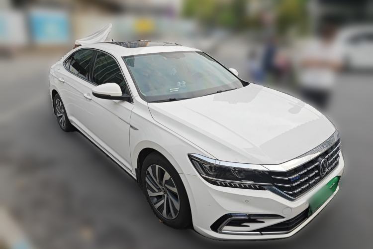 Used Volkswagen Passat New Energy 2020 430 PHEV Hybrid Luxury Edition China VI Standard Front Right 45 Deg