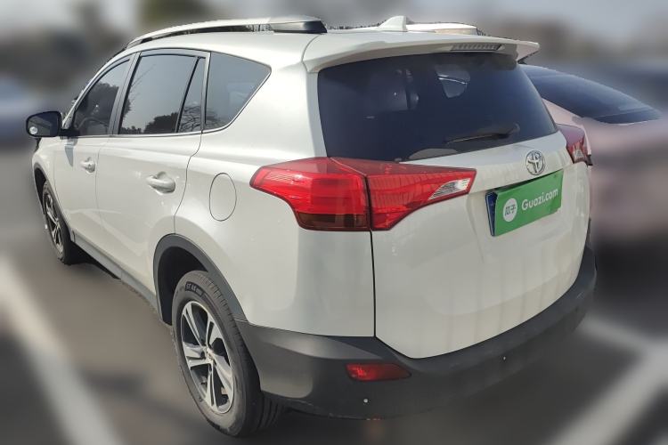 Used Toyota RAV4 2015 2.0L CVT Two-Wheel Drive Fashion Edition