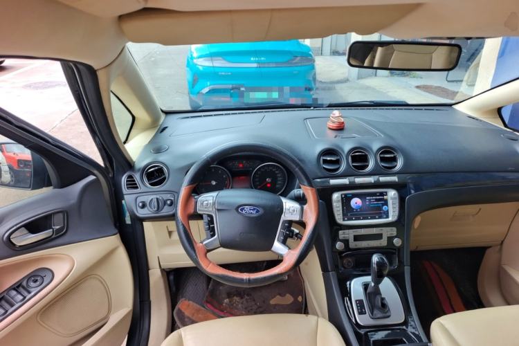 Used Ford S-MAX 2008 2.3L 7-Seater Fashion Edition
