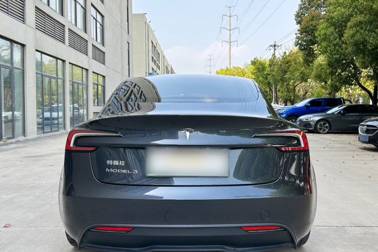 Used Tesla Model 3 2023 Rear-Wheel-Drive Version Exterior 7