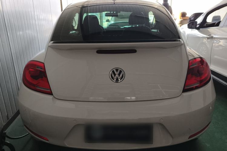 Used Volkswagen Beetle 2015 180TSI model
