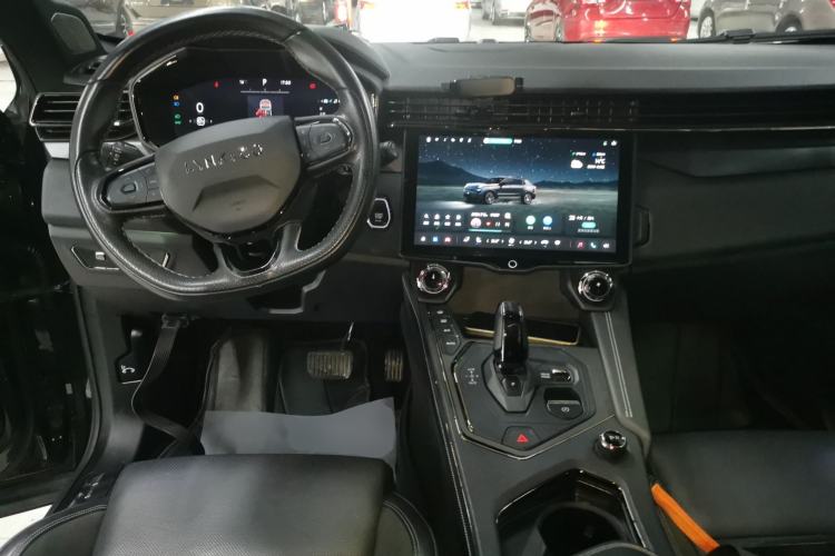 Used Lynk & Co 01 EM-P 2023 1.5TD EM-P PM Center Console