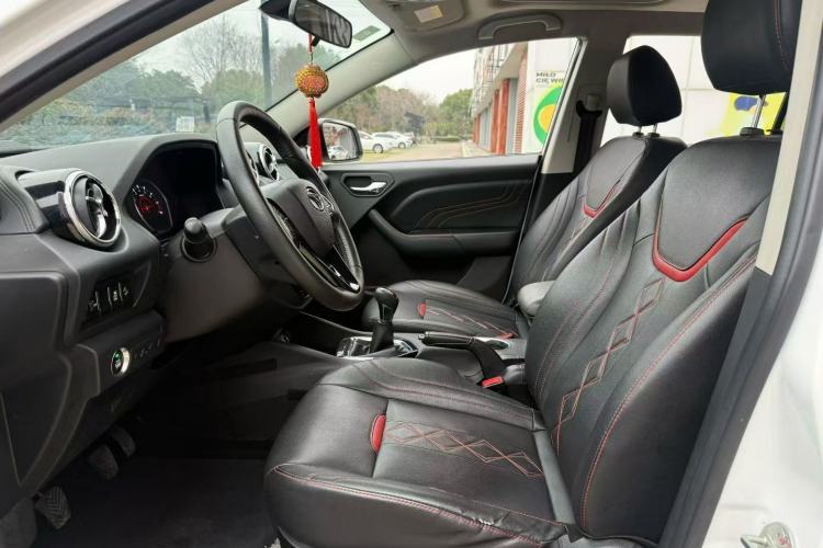 Used Soueast DX3 2018 1.5L Manual Luxury Model