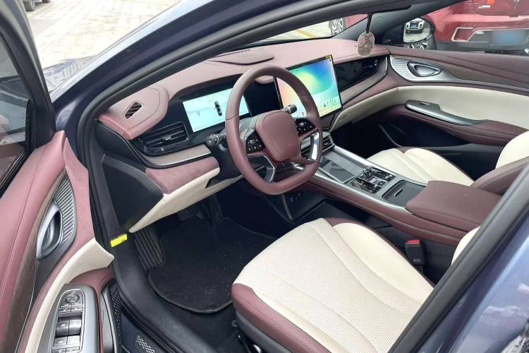 Used BYD Seal 2023 DM-i 1.5L 121km Prestige Model
