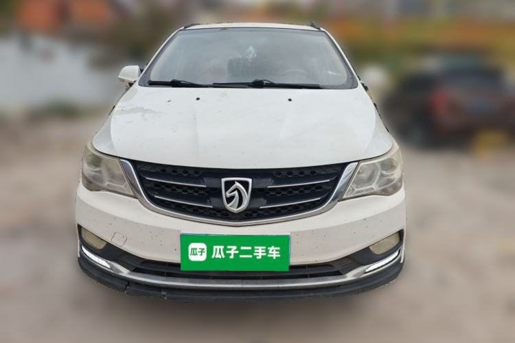 Used Baojun 730 2015 1.8L Manual Luxury Navigation ESP Version 7-seater
