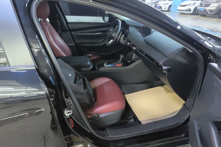 Used Mazda Mazda 3 Axela 2022 2.0L Automatic Premium Black Obsidian Edition