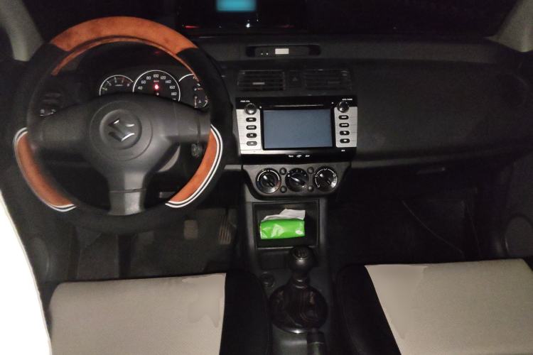 Used Suzuki Swift 2013 1.3L Manual Value Edition Center Console