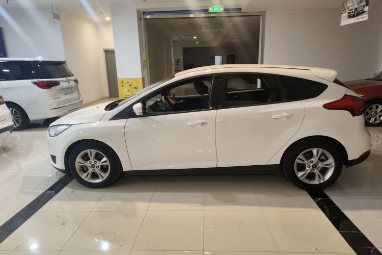Used Ford Focus 2018 Hatchback Classic 1.6L Automatic Comfort Plus SmartDrive Edition