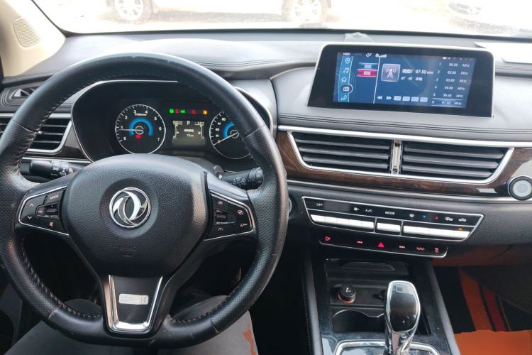 Used Dongfeng Fengon 580 2017 1.5T CVT Smart Style Model
