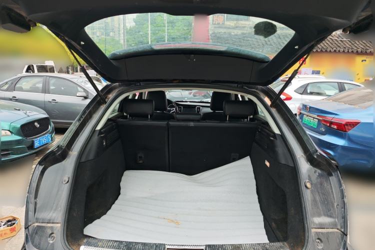 Used Zotye SR7 2016 1.5T Manual Cube Heart Edition China IV Standard Trunk