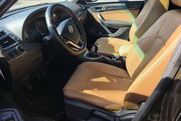 Used Brilliance V5 2016 1.5T Manual Two-Wheel Drive Smart Version