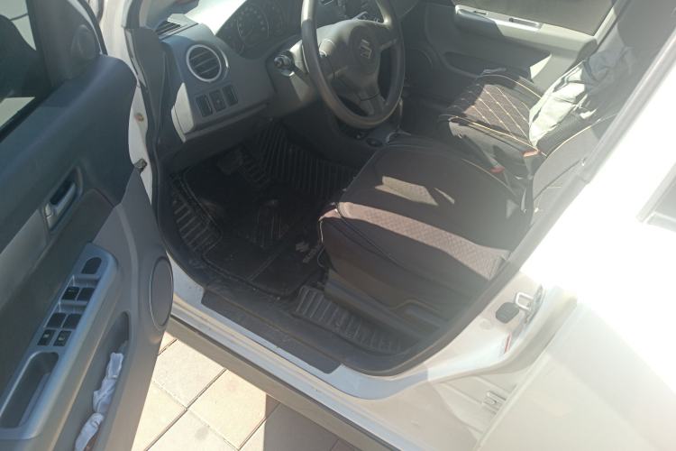 Used Suzuki Swift 2013 1.5L Automatic Standard Edition
