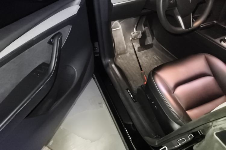 Used Tesla Model Y 2024 Rear-Wheel-Drive Version