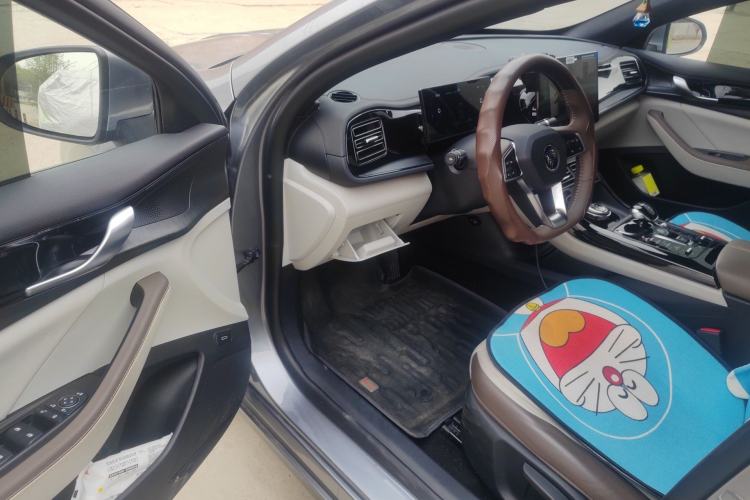 Used BYD Qin PLUS 2024 HONOR Edition DM-i 55KM Leading Model Driver Seat