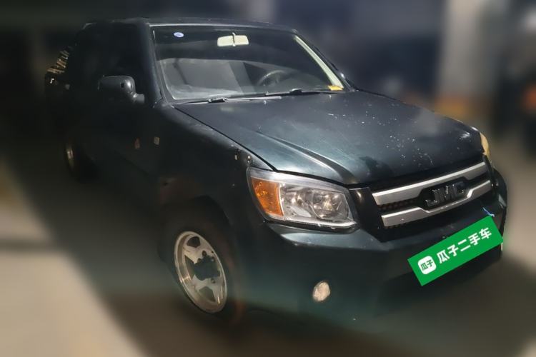 Used JMC Baodian 2018 2.9T New Value-Added 4x4 Diesel Comfort Version with Standard Cargo Bed – JX4D30B5L Front Right 45 Deg