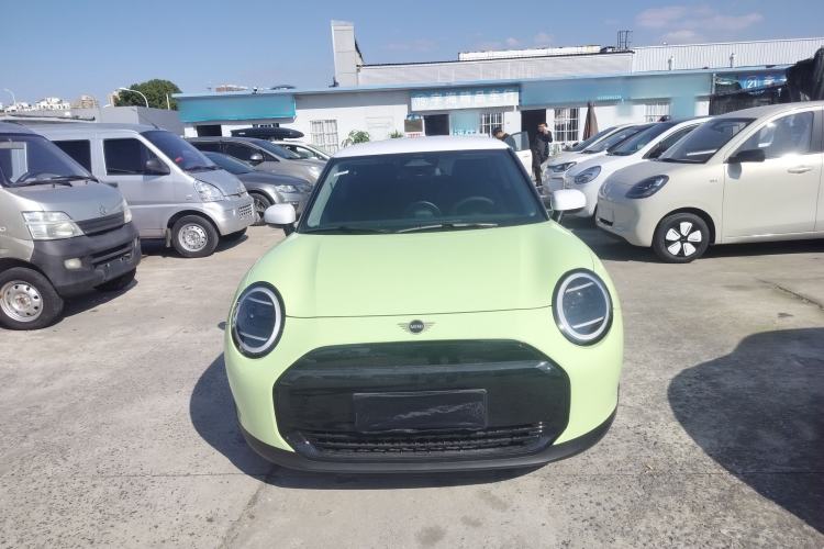 Used MINI Electric MINI COOPER 2025 456km COOPER E Classic Style
