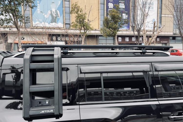 Used JETOUR Traveler 2023 2.0T All-Wheel Drive CrossPRO+
