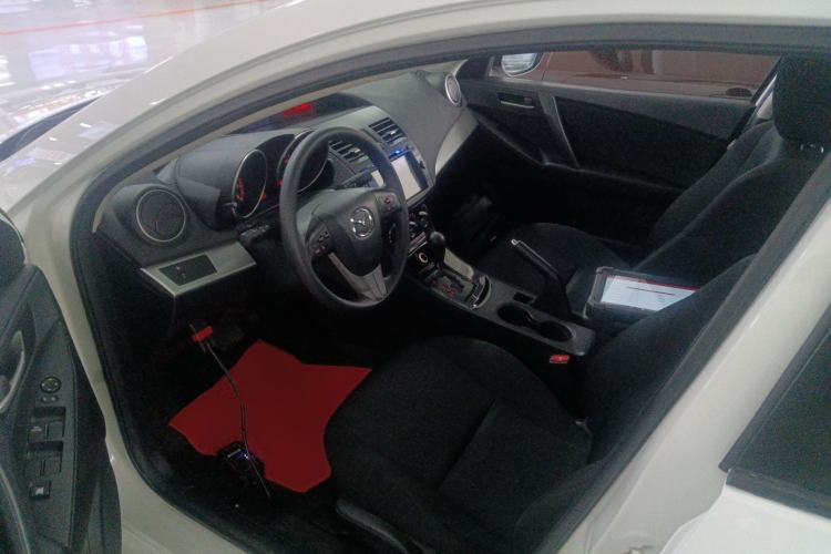 Used Mazda 3 2015 Sedan 1.6L Automatic Elite Model Left Front Seat