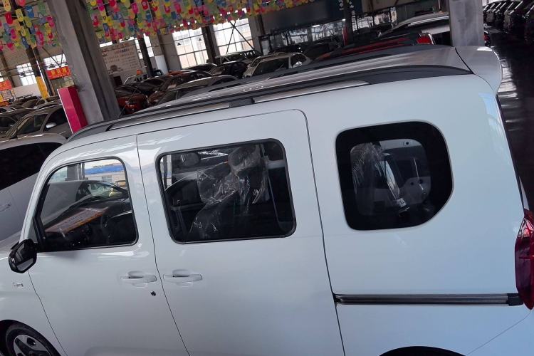 Used Wuling Zhiguang New Energy 2025 Comfort Model