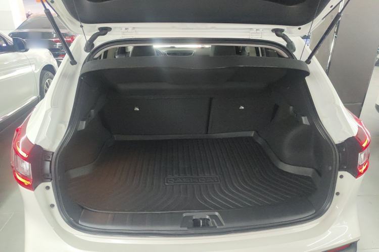 Used Nissan Qashqai 2022 2.0L CVT XV Premier Luxury Edition Trunk