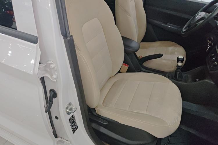 Used Wuling Hongguang 2019 1.5L S Standard Version China VI LAR Right Front Seat